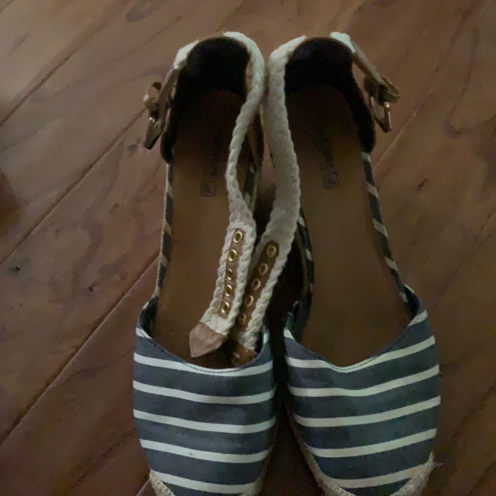 Sperry shoes size 9